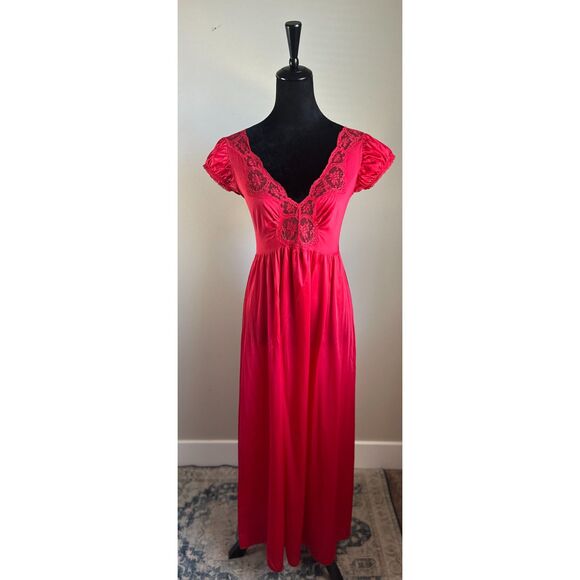 Vintage Olga Women's Cut Red Empire Waist Puff Cap Sleeve Long Nightgown Size M - Picture 1 of 8
